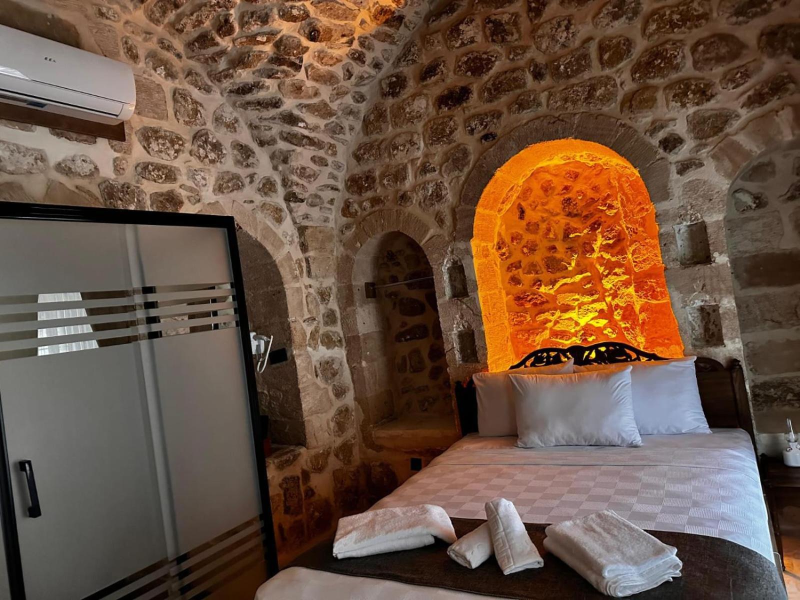 Arev Hotel Mardin Exterior photo